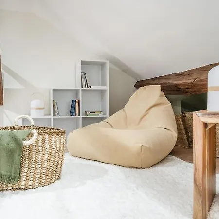 Apartment 5 Two Bedrooms Champs Elysees Arc De Triomphe Ac