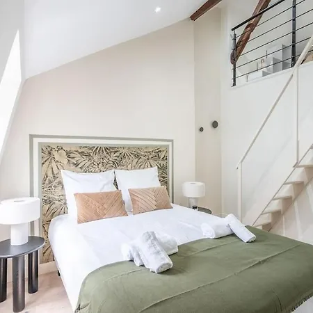 5 Two Bedrooms Champs Elysees Arc De Triomphe Ac Apartment Paris
